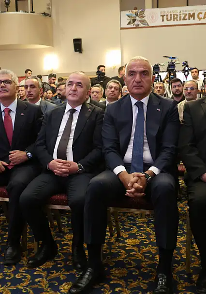 Bakan Ersoy: '2026 yılının ilk 6 ayında turizm gelirimiz 25.7 milyar dolara ulaşmıştır2