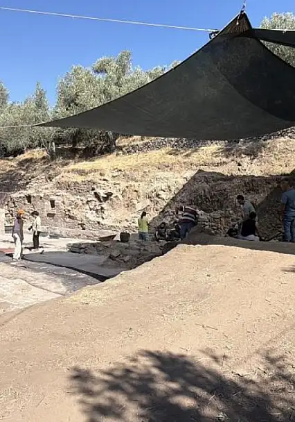 Bin 600 yıllık kilise gün yüzüne çıkarılıyor