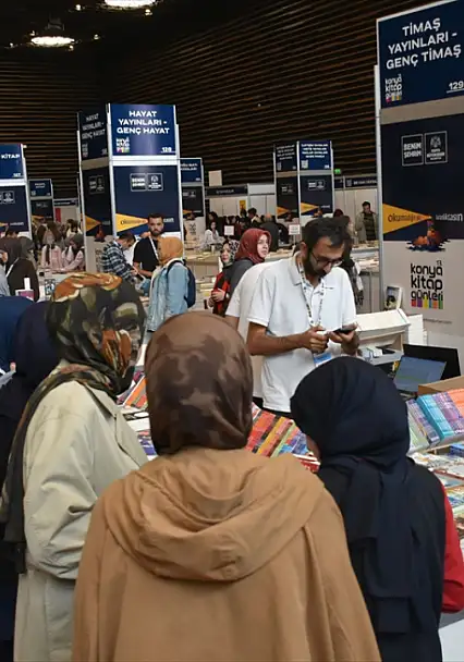 Konya'da kitap şöleni başladı! 143 yazar okurlarıyla buluşacak
