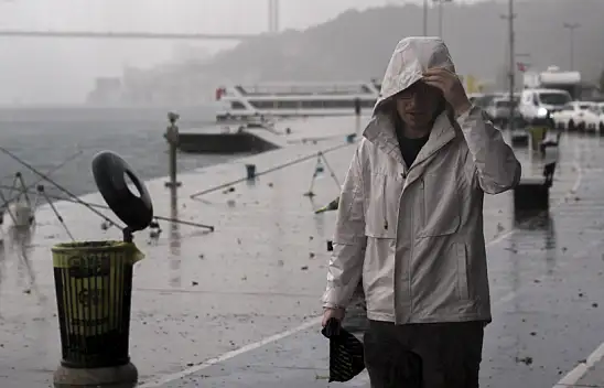 11 il için sarı kod verildi! Hava durumu nasıl olacak? Hangi illerde sıcaklıklar düşüyor?