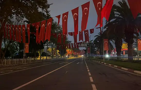 29 Ekim Cumhuriyet Bayramı nedeniyle bazı yollar trafiğe kapatıldı
