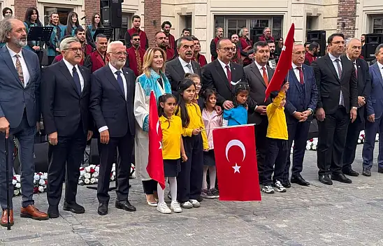 Bakan Tekin: Çocuklarımızı şiddetten korumanın en sağlam yolu sanattır