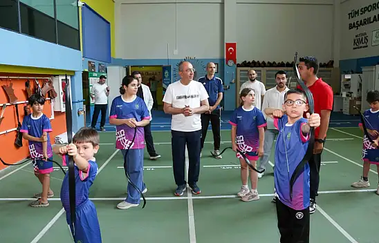 Başkan Kavuş, MEGA'da çocukların spor heyecanına ortak oldu!