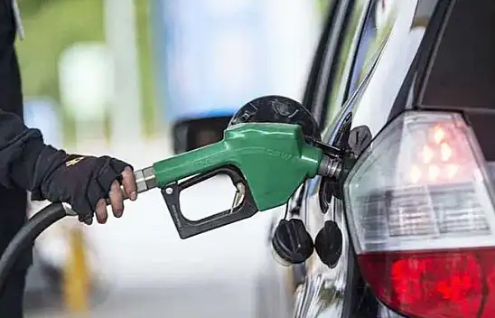 Benzinde gözler o tarihe çevrildi! 10 TL'yi aşan zam gelebilir