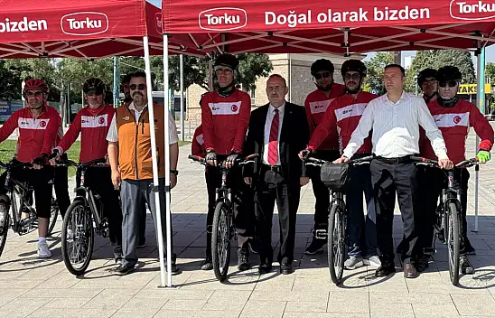 Gönül gözüyle 259 kilometre: Konya'dan Ankara'ya şehitler için yola çıktılar!