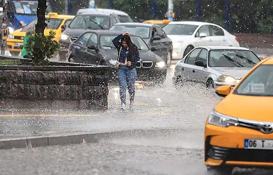 Hafta sonu yağışla birlikte sıcaklıklar azalacak