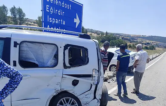 Isparta-Konya yolunda trafik kazası: 1 yaralı!