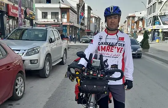 Kabe yolunda Konya'daki molada duygulandıran anlar! İnsanlık bitmemiş