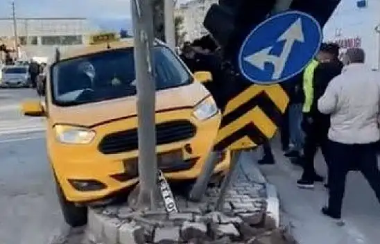 Konya'da acı kaza! Oyunu kullanan taksici direksiyon başında can verdi!