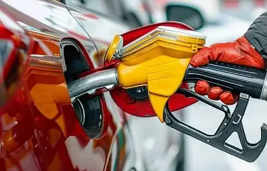 Konya'da akaryakıta çifte değişim Motorin ve benzinde tabela değişiyor