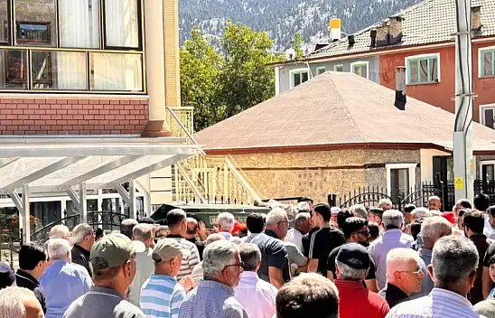 Konya'da akılalmaz kaza! Kaska giren arı ölümü getirdi!