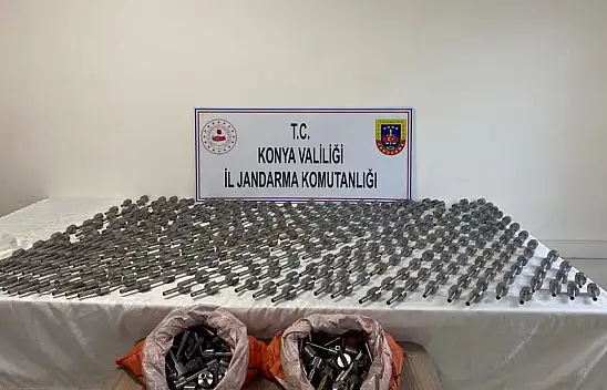Konya'da Araçta 586 Tabanca Namlusu Ele Geçirildi