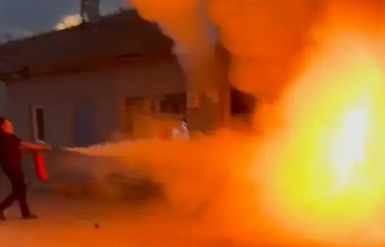 Konya'da aynı mahallede peş peşe iki yangın!