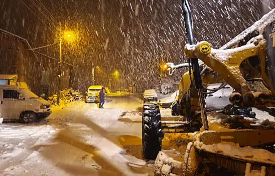 Konya'da beyaz bereket kayak merkezini şenlendirdi!