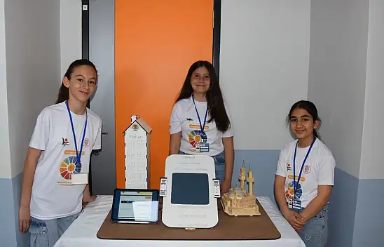 Konya'da bilim fuarı başladı! Minikler projelerini sergiledi