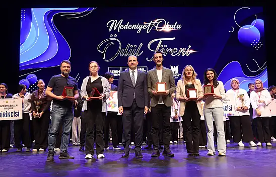 Konya'da bu yarışmanın kaybedeni yok: Medeniyet Okulu ödülleri dağıtıldı!