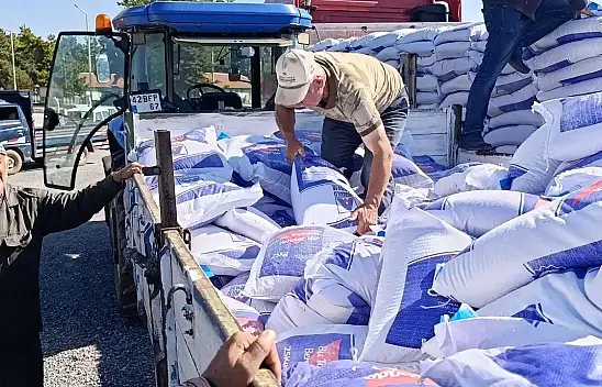 Konya'da çiftçinin yüzü güldü: Kırmızı mercimek tohumları dağıtıldı!