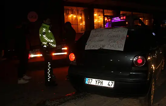 Konya'da doğum günü yolculuğu kazayla bitti! 4 kişi yaralandı!