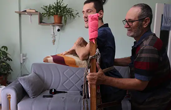 Konya'da engel tanımayan baba evladının her şeyi oldu!