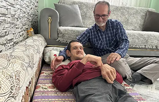 Konya'da evladının dünyasını aydınlatan baba konuştu!