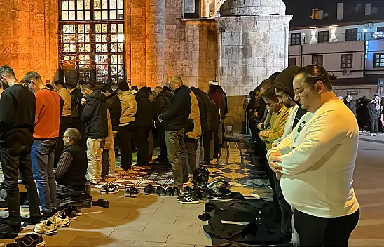 Konya'da gönüller Miraç Kandili'nde buluştu