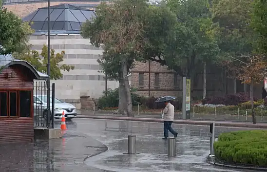 Konya'da hafta sonu plan yapanlar dikkat: Sıcaklık ve sağanak alarm veriyor...