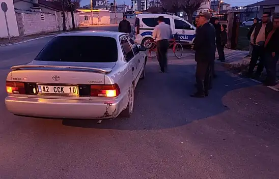 Konya'da kavşakta otomobil ve motosiklet çarpıştı: İkisi de ehliyetsiz çıktı!