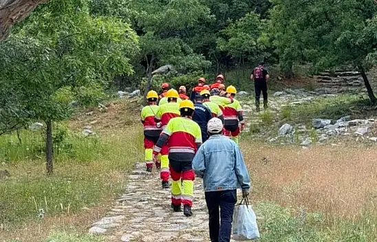 Konya'da kaybolan kadın için zamanla yarış! Dağlık alanda arama sürüyor