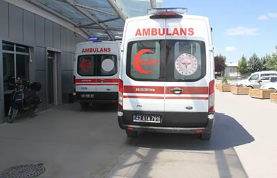 Konya'da motosiklet seyir halindeyken devrildi! Sürücü yola savruldu
