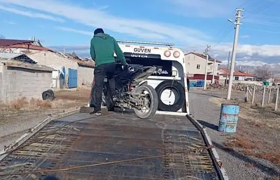 Konya'da motosiklet sürücülerine sıkı takip! Ekipler affetmedi