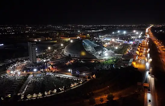 Konya'da nefes kesen festival sona erdi! Gökyüzü ve teknoloji aynı sahnedeydi