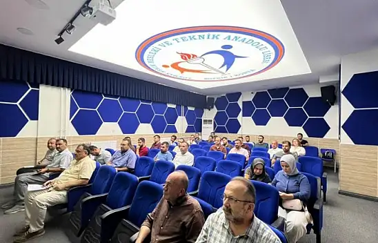 Konya'da okul müdürleri yeni eğitim yılı için bir araya geldi