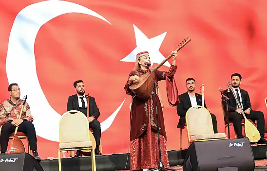 Konya'da saz ve söz şöleni sona erdi! 60. yıla yakışan final