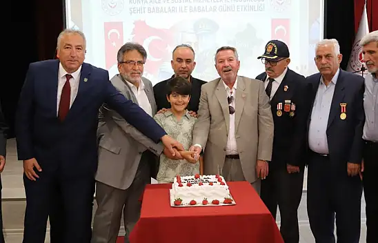 Konya'da şehit babaları ve gazilerle huzurevinde duygusal babalar günü buluşması!