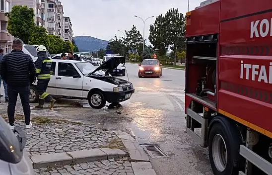 Konya'da seyir halindeki otomobil alev aldı! Canını zor kurtardı