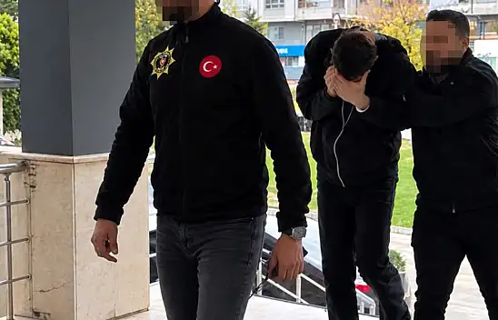 Konya'da şüpheli araç durduruldu! 3 kişiden biri tutuklandı