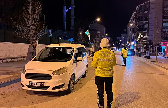 Konya'da Trafik Denetimi: Aranan Araç Trafikten Men Edildi!