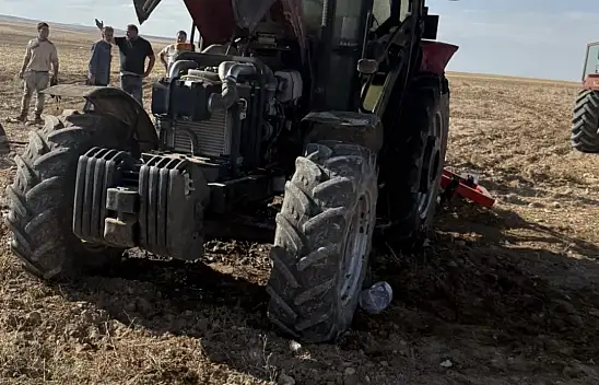 Konya'da traktör yangını paniğe neden oldu! Alevlere itfaiye müdahale etti