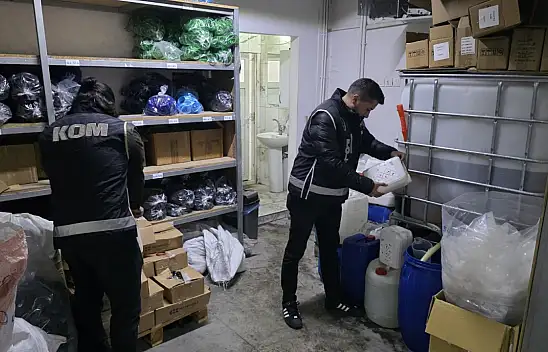 Konya'da yılbaşı öncesi alkol stoklarına yakın mercek!