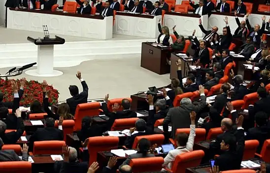 Konya'daki siyasi partinin başkanlığında beklenmedik değişim! Önce fesih sonra atama!