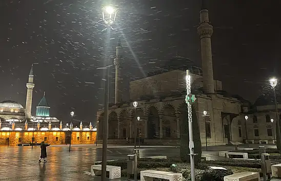 Konya kara kavuştu!