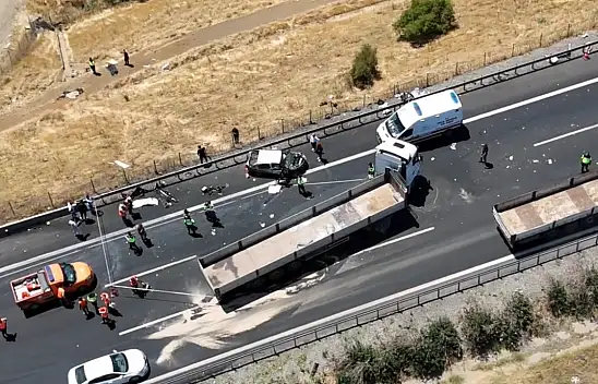 Konya plakalı aracın hurdaya döndüğü kazada dehşetin boyutu dronla görüntülendi! 2 ölü, 5 yaralı!