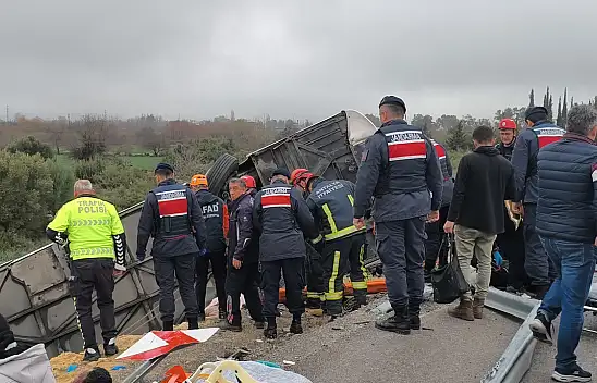 Konya'ya iki ateş birden düştü! Korkunç kazada ölen anne kızın cenazeleri getirildi