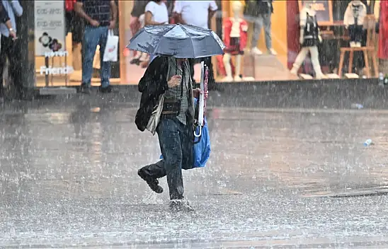 Meteoroloji'den sağanak yağmur uyarısı! Mersin, Bursa, Konya ve Adana'da hava durumu nasıl olacak?