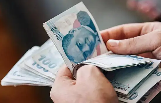 SGK tabloyu güncelledi: O tarihler arasında işe girenler 5 yıl erken emekli oluyor!