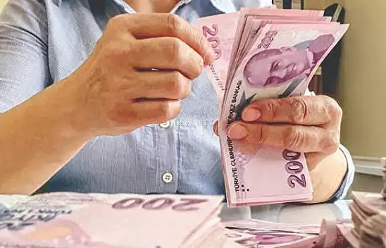 Son dakika! Memur ve emeklilerin zam oranları belli oldu