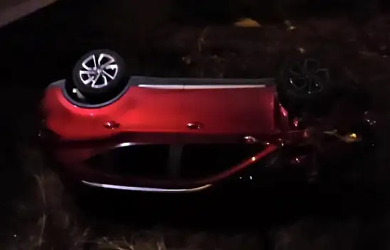 Takla atan otomobilden burnu bile kanamadan çıktı