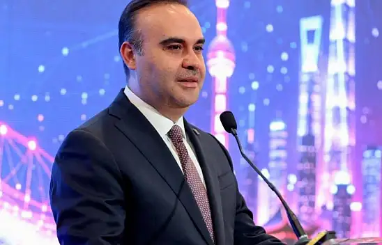 Türk bilim insanları dünyanın en kuzeyindeki deniz buzu hattına ayak bastı