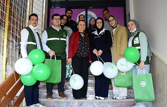 Yeşilay Konya 23 Nisan'da hasta çocukları sevindirdi!