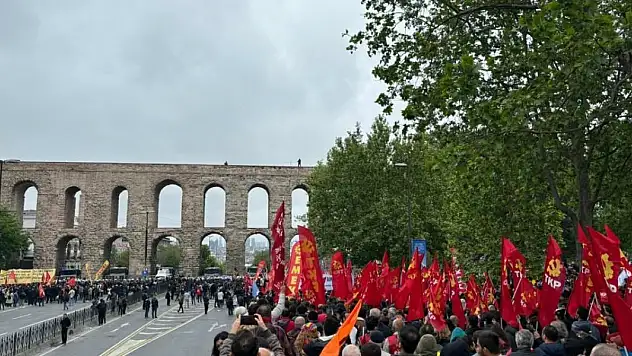 1 Mayıs kutlamalarında gözaltına alınan şüphelilerden 182'si serbest bırakıldı
